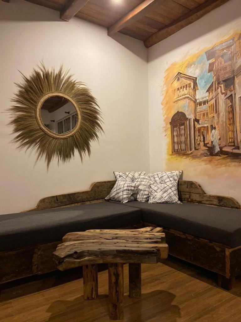 Bed and Breakfast Waka Waka Пвани-Мчангани Экстерьер фото